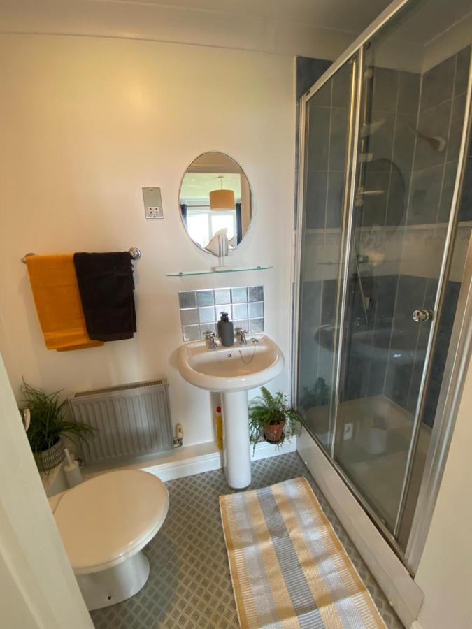 Sea Views On Fistral. Lovely Private Bedroom New Quay Buitenkant foto