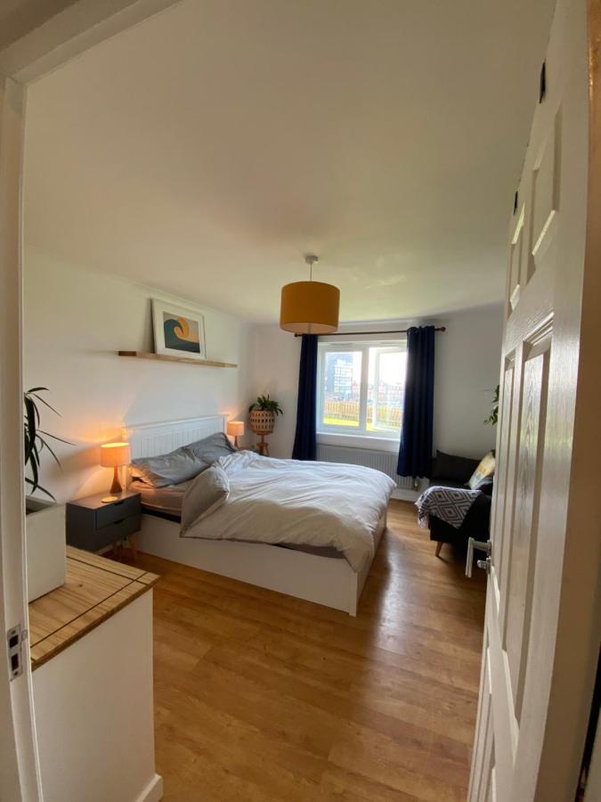 Sea Views On Fistral. Lovely Private Bedroom New Quay Buitenkant foto